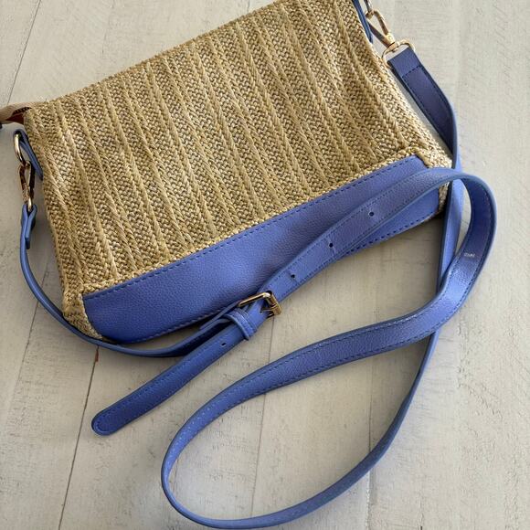 Leoma Lovegrove Vegan Leather & Straw Purse Crossbody with a palm tree beach - Picture 7 of 8